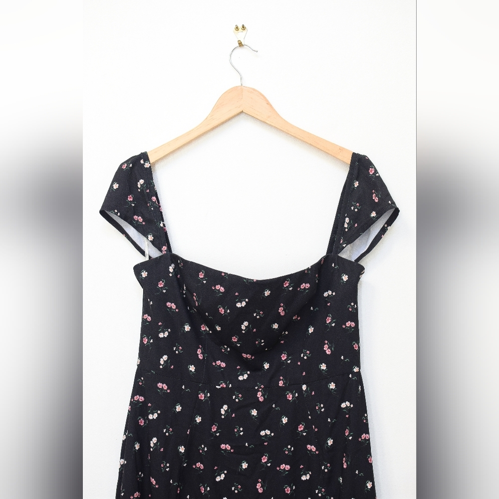 House of CB Black Floral Midi Dress - Picture 5 of 12